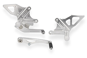 CB1000F/SE 26-
BACK STEP KIT SILVER