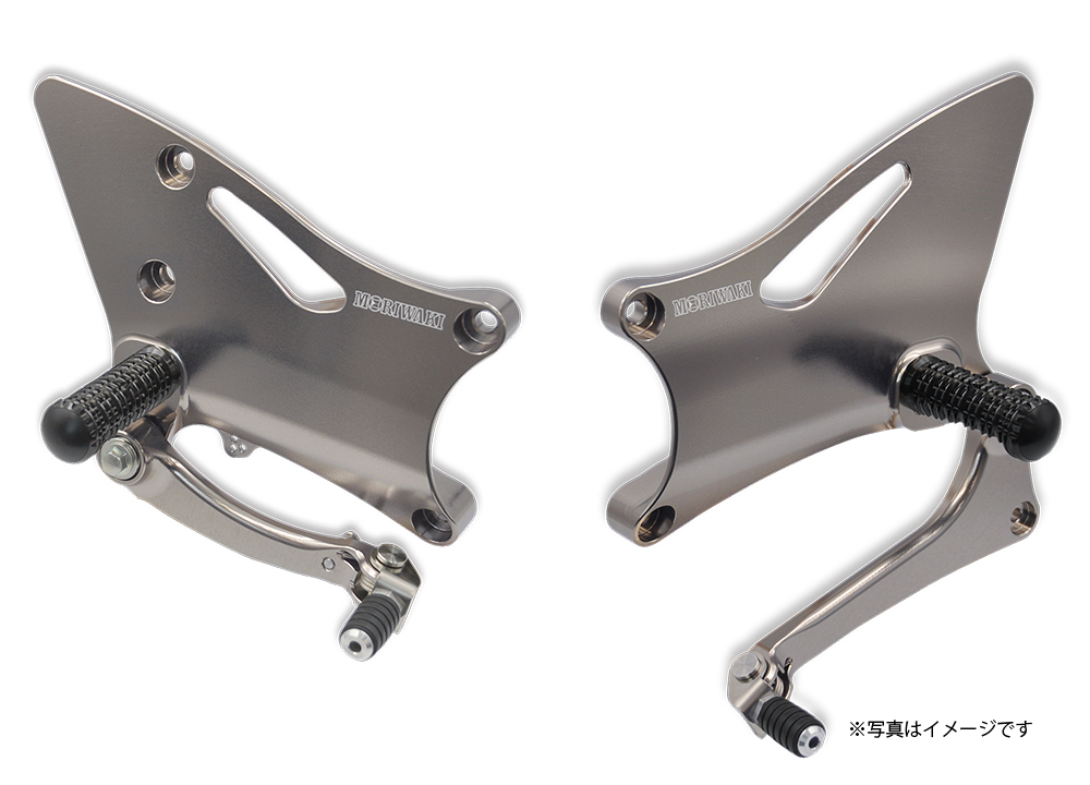 Z900RS '18-22/23-
BACK STEP KIT RACING SILVER